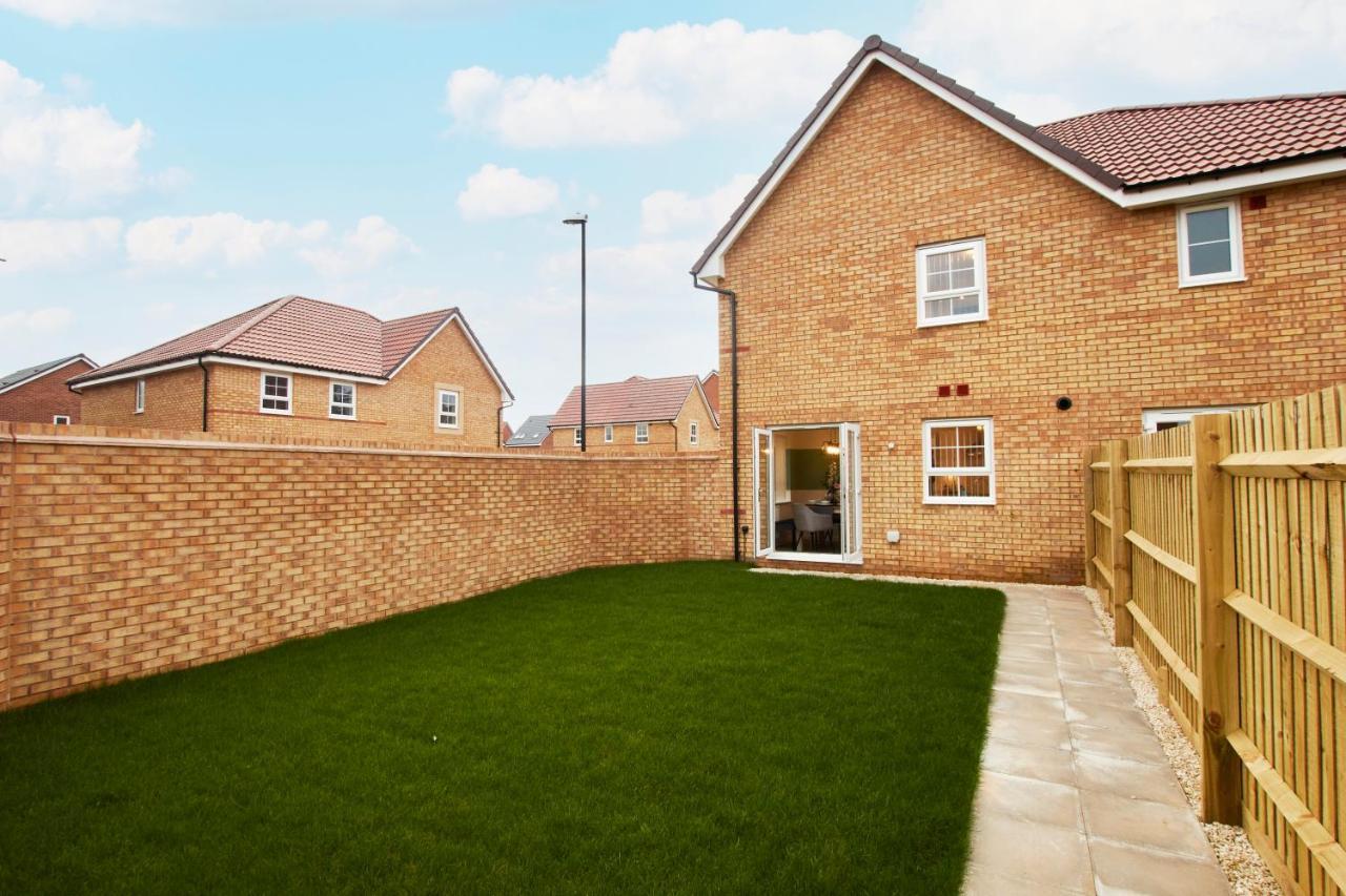 Вілла Superb 3Br House In Coventry Sleeps 9 W/Parking Екстер'єр фото